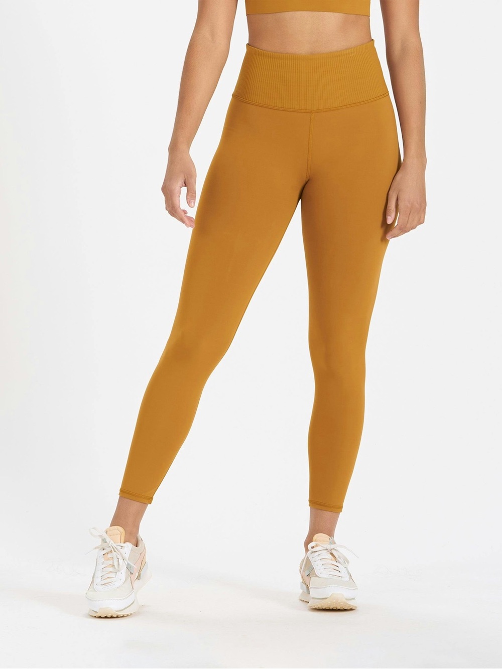 Vuori High Waist Rib Studio Legging in Dark Golden Small